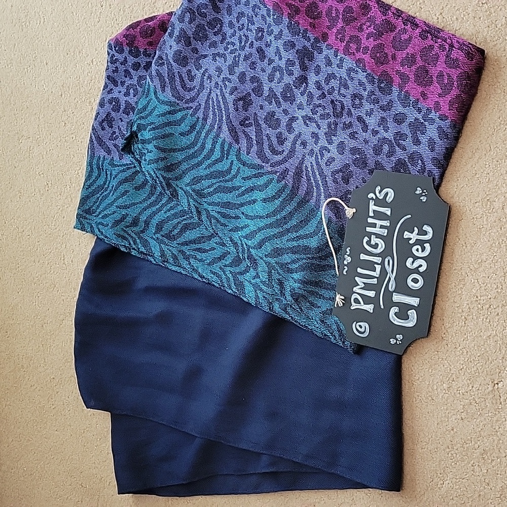Set of 2 Infinity Scarves Solid Navy Purple Green Animal Print